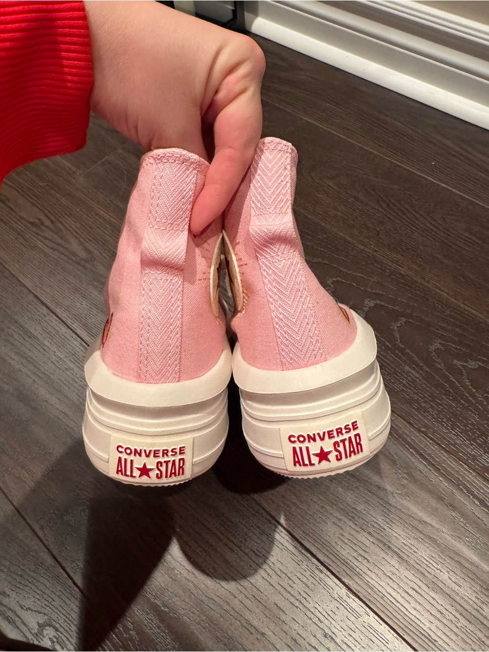 Converse NEW Women’s Valentines Day Sneakers - Picture 9 of 11